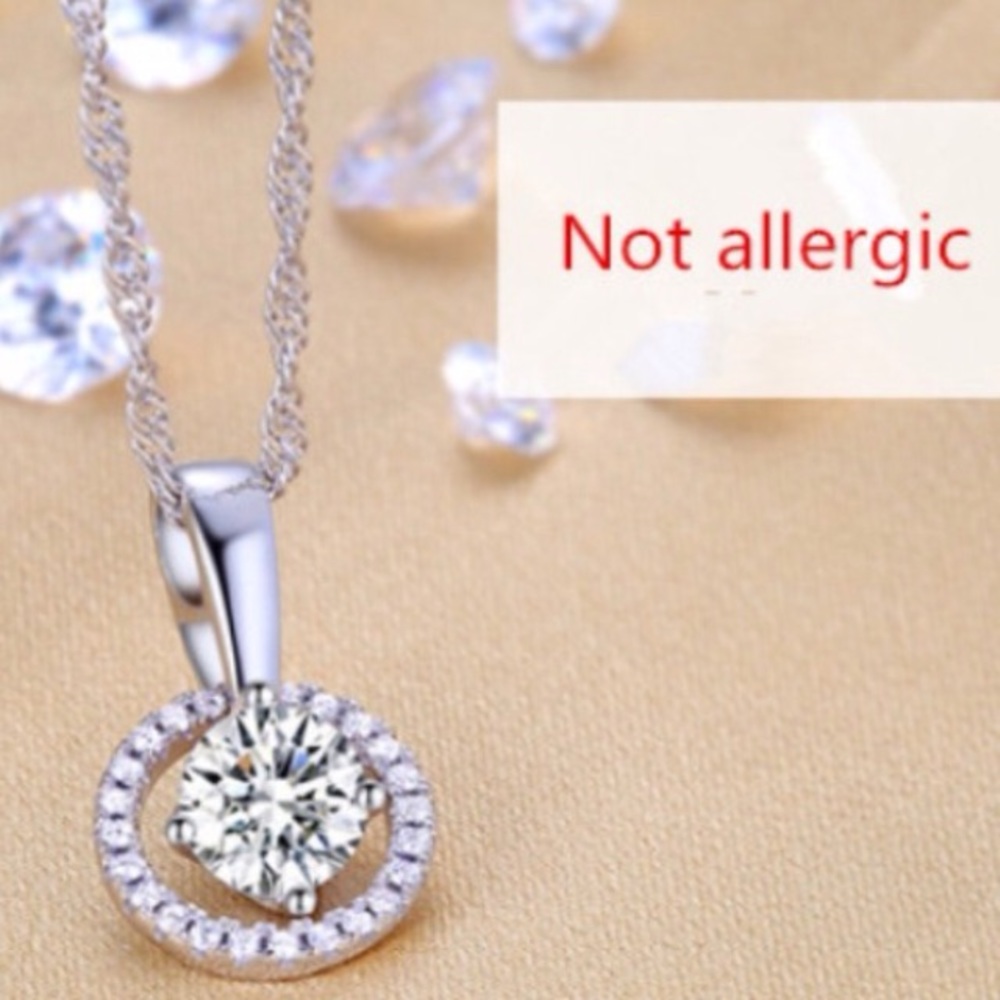 NEW! Diamond Pendant, silver plated high quality